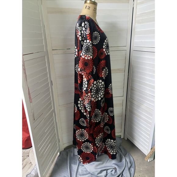 Up2date Fashion Black And Floral Print Kaftan One Size Loose Maxi Dress - Picture 8 of 9